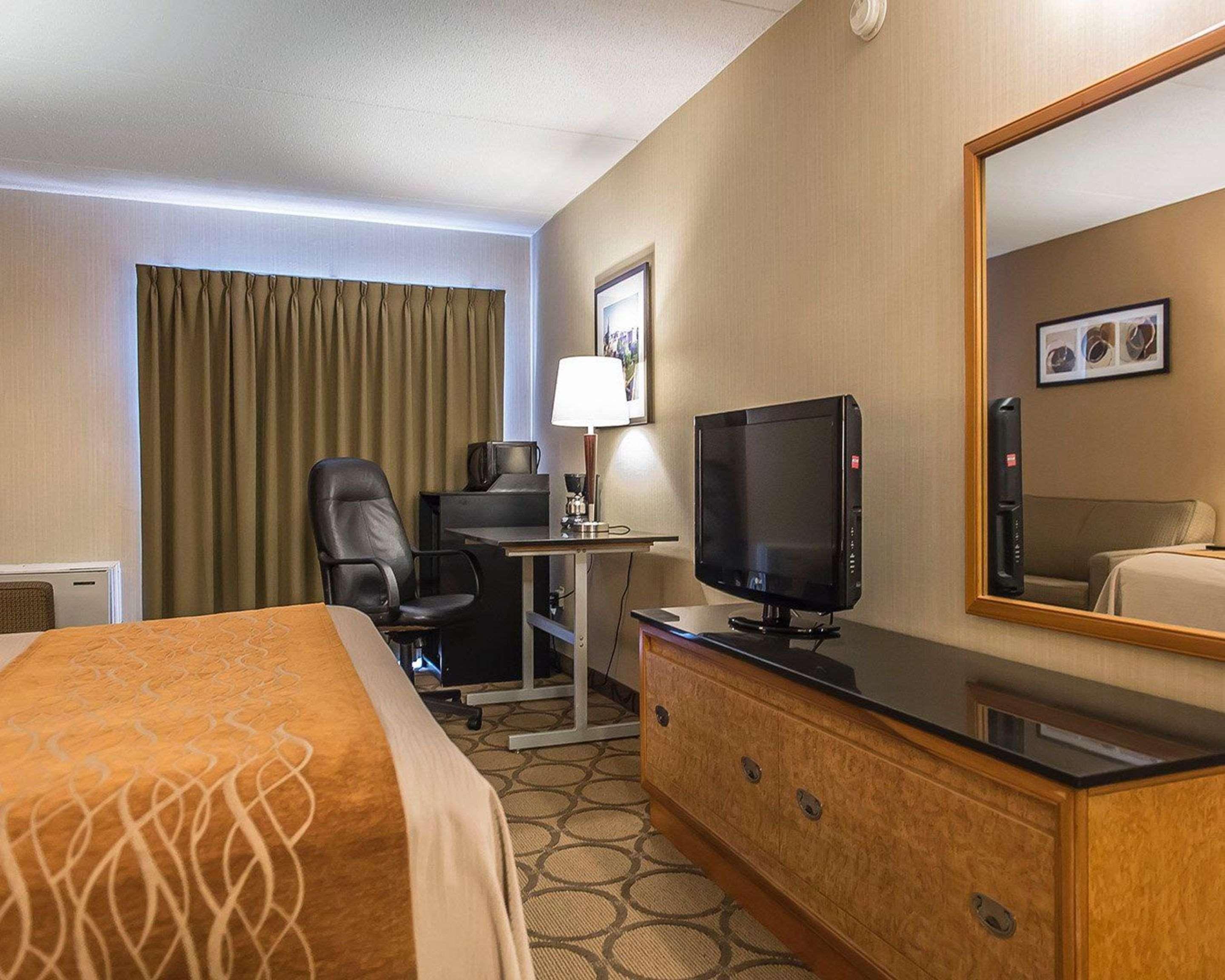 Comfort Inn Hwy 401 Κίνγκστον Εξωτερικό φωτογραφία