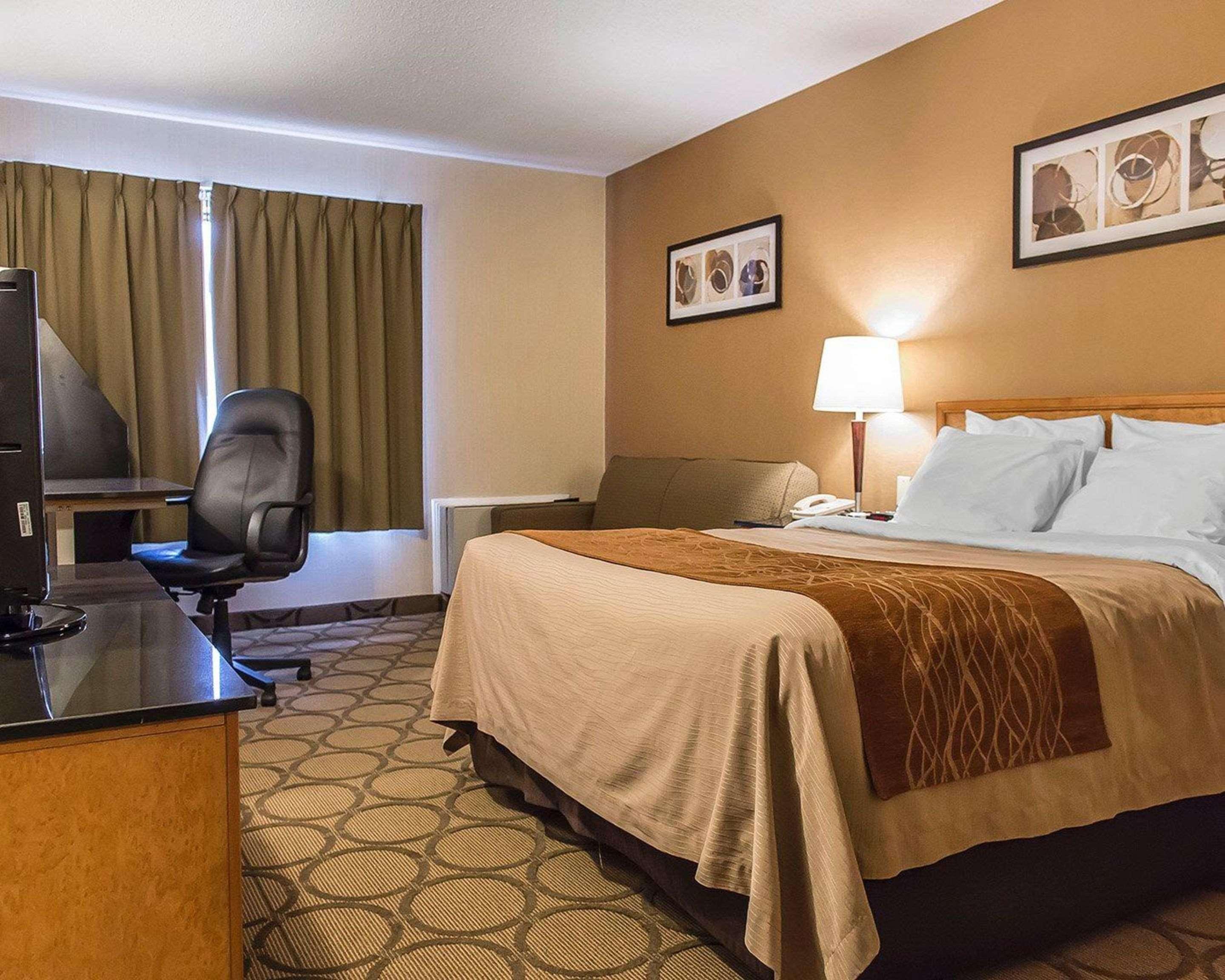 Comfort Inn Hwy 401 Κίνγκστον Εξωτερικό φωτογραφία