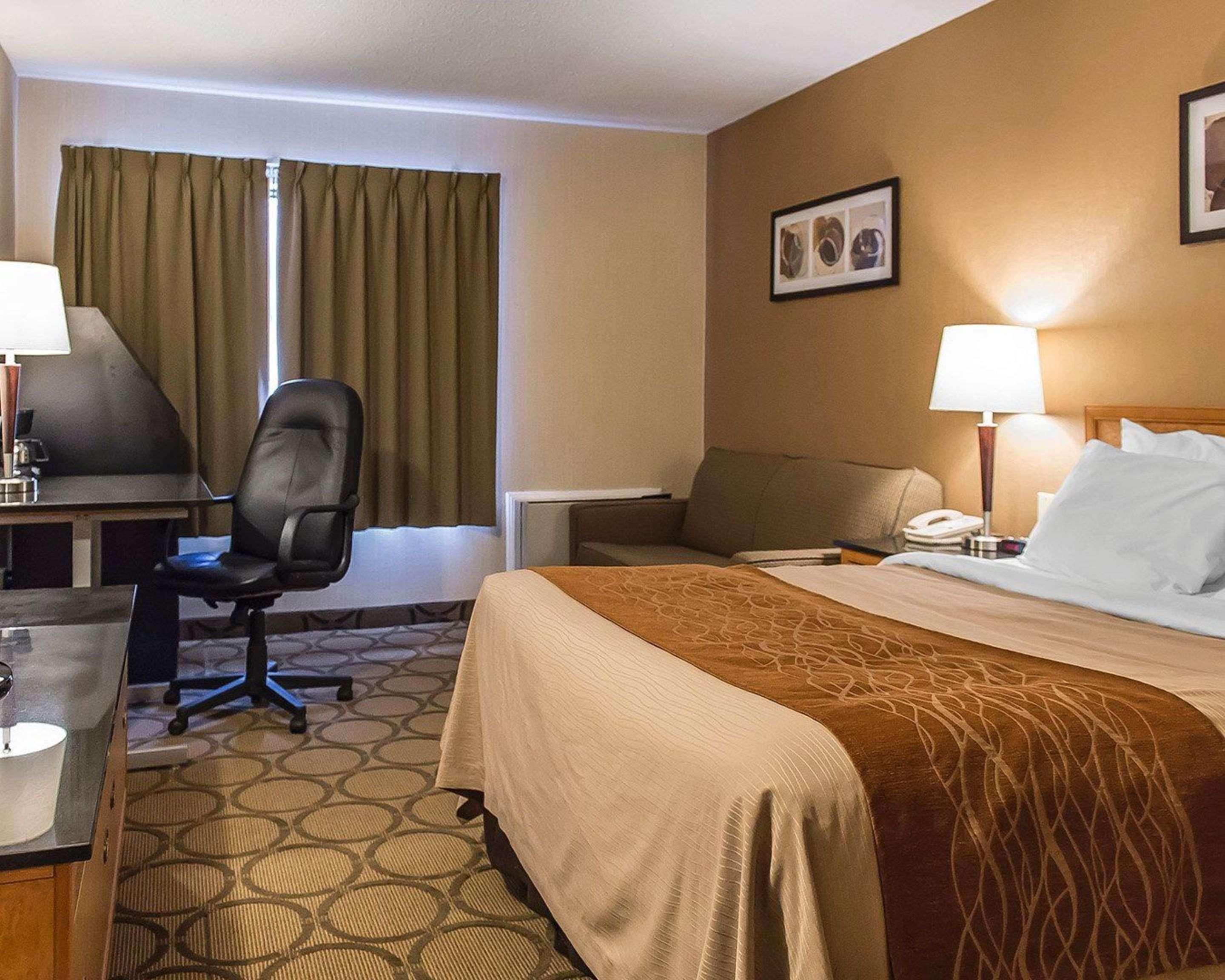 Comfort Inn Hwy 401 Κίνγκστον Εξωτερικό φωτογραφία