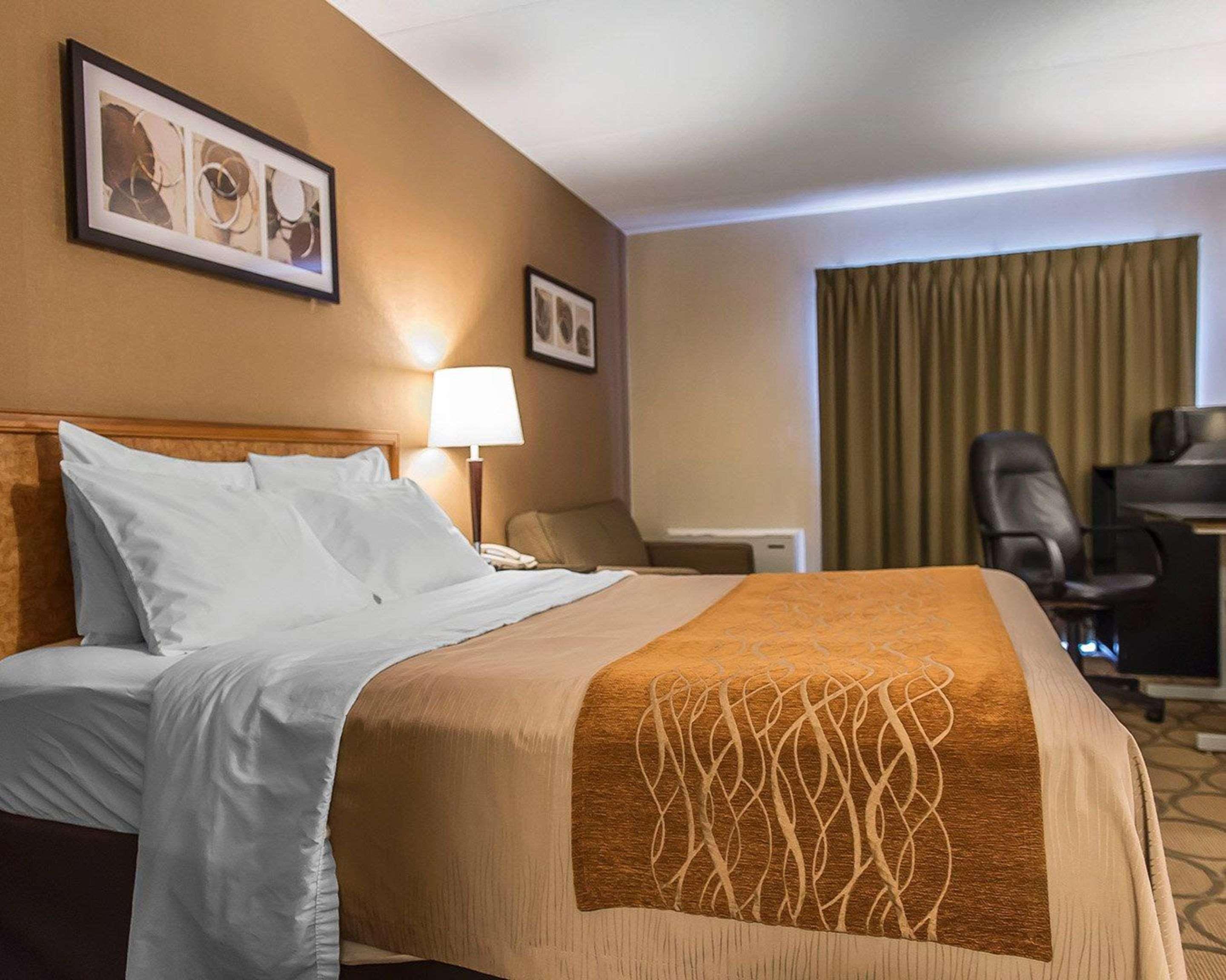 Comfort Inn Hwy 401 Κίνγκστον Εξωτερικό φωτογραφία
