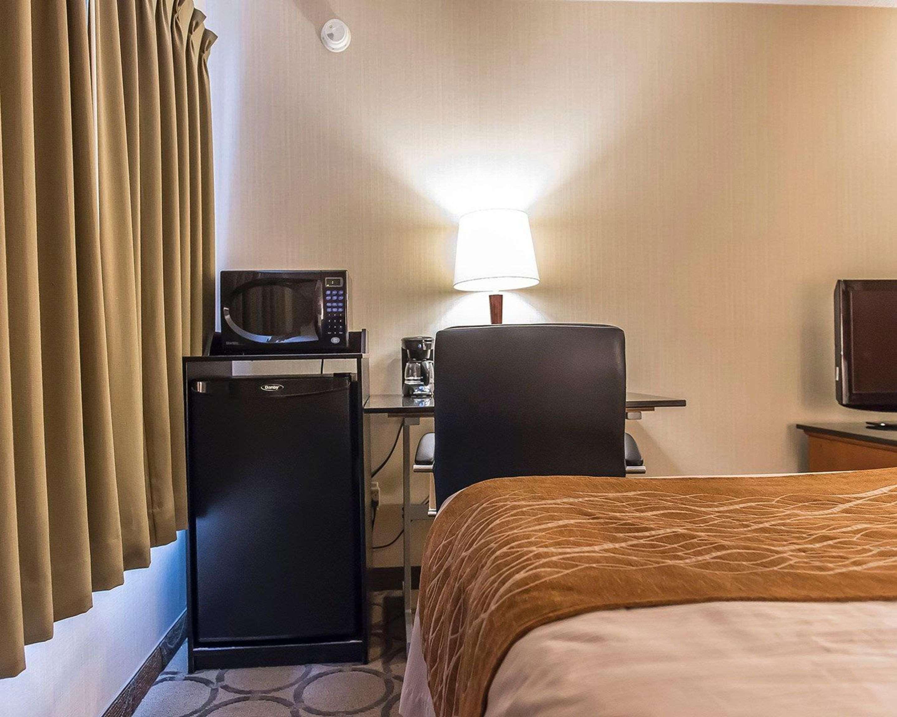Comfort Inn Hwy 401 Κίνγκστον Εξωτερικό φωτογραφία