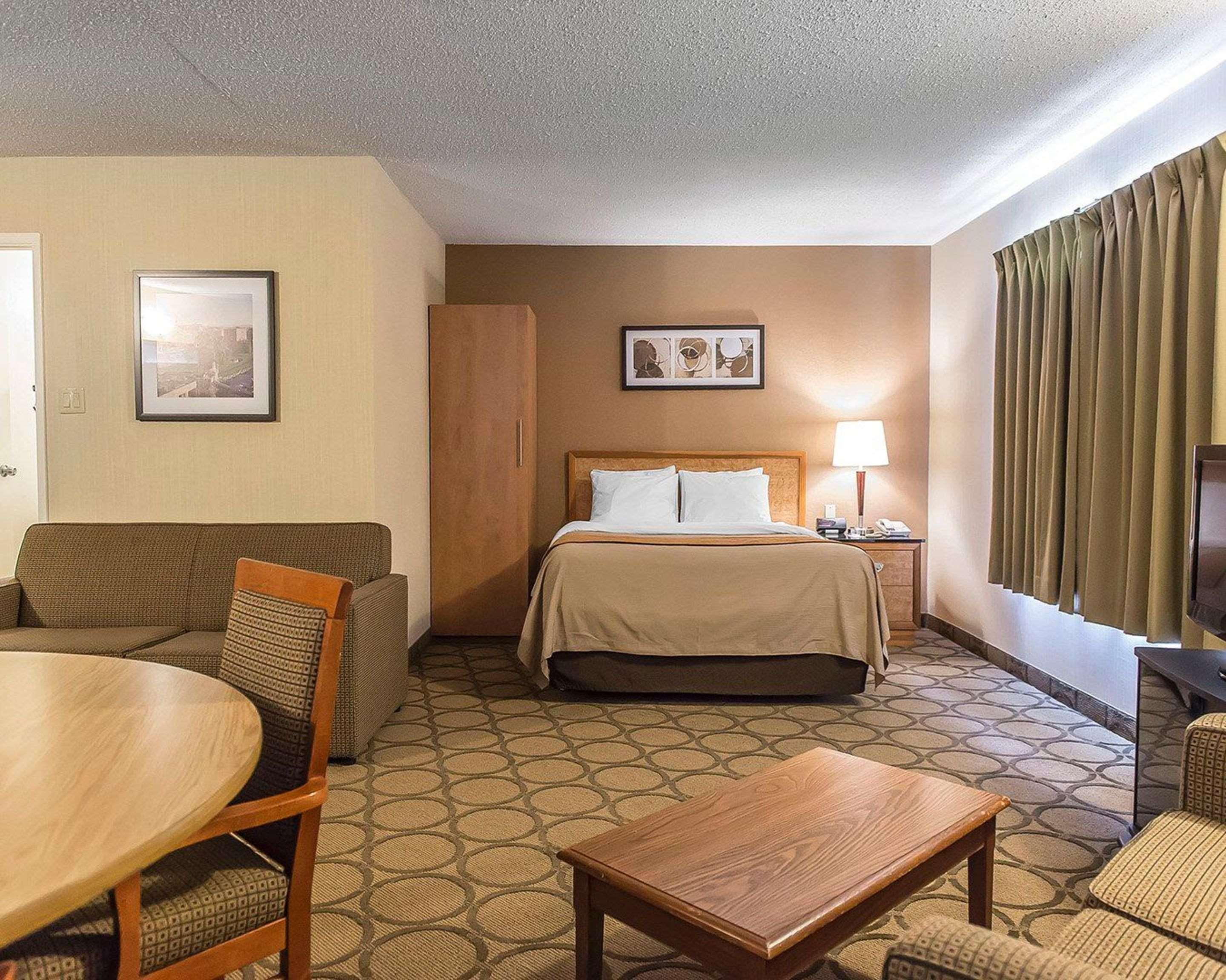 Comfort Inn Hwy 401 Κίνγκστον Εξωτερικό φωτογραφία