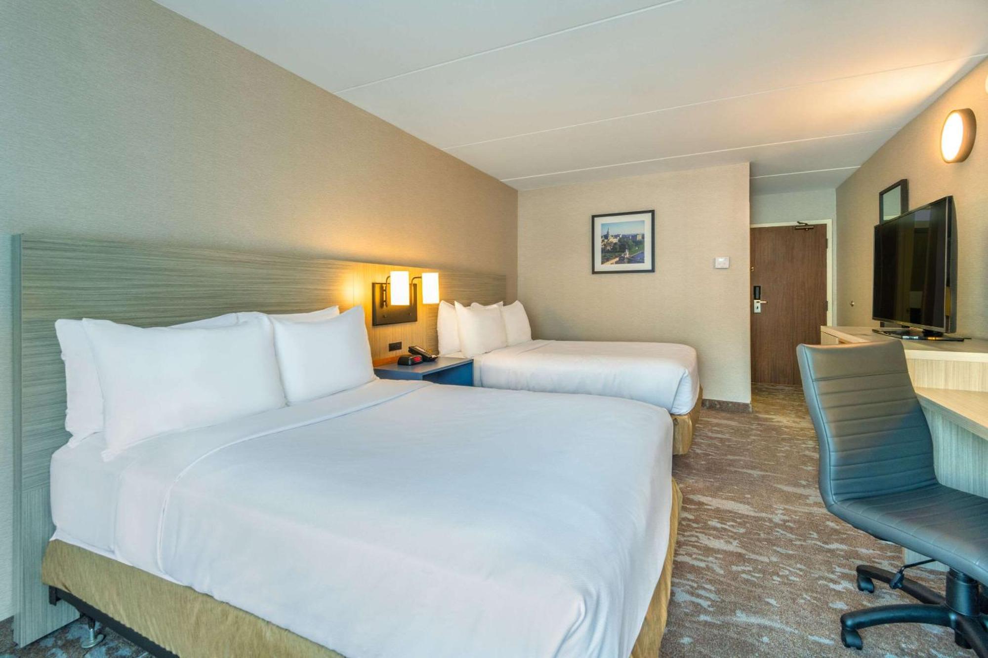 Comfort Inn Hwy 401 Κίνγκστον Εξωτερικό φωτογραφία