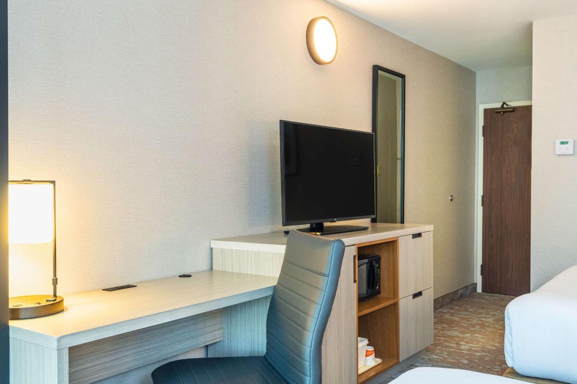 Comfort Inn Hwy 401 Κίνγκστον Εξωτερικό φωτογραφία